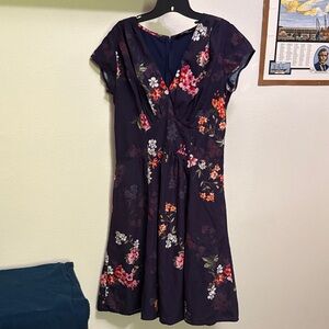 ESHAKTI Sz 12 Women’s Purple Floral Print V Neck Womens Dress Pockets Like New 🪻